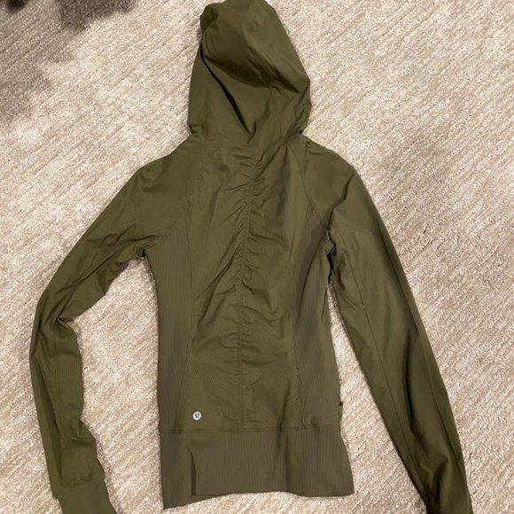Lululemon In Flux Jacket- NEW - Picture 2 of 2